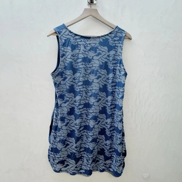 Tangerine || Women's Work Out Top Sleeveless with Mesh Design Large - Picture 2 of 4